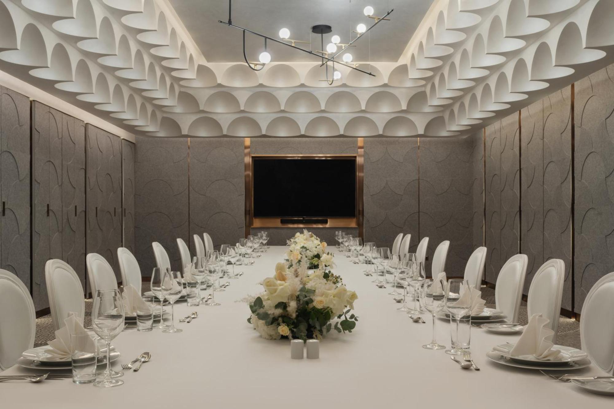 So/ Uptown Dubai Hotel Bagian luar foto The interior of the 2019 edition of the World's 50 Best Restaurants