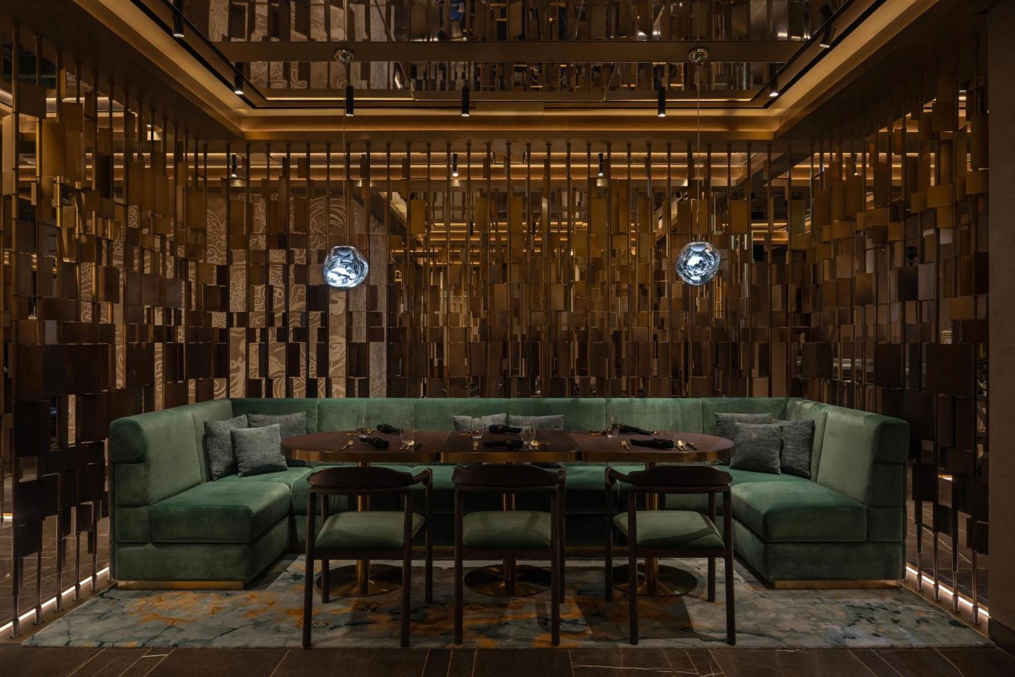 So/ Uptown Dubai Hotel Bagian luar foto Interior of the restaurant